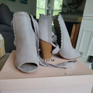 Brand New Heeled Sandles